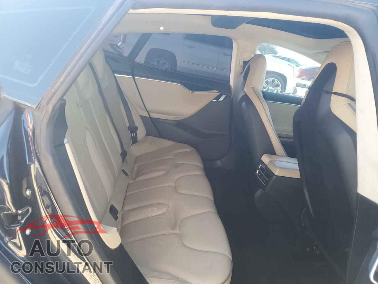 TESLA MODEL S 2013 - 5YJSA1DP4DFP16295