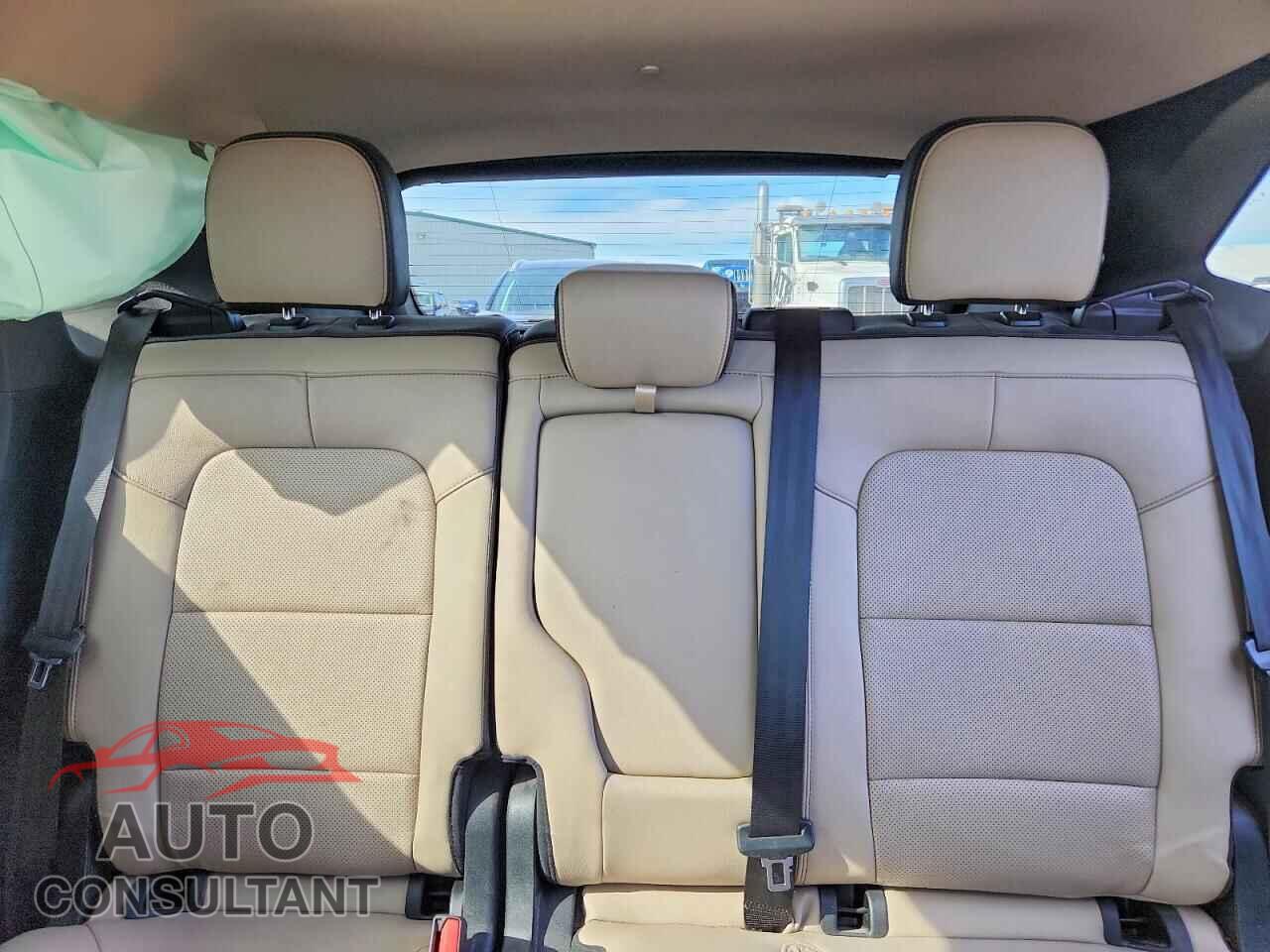 FORD ESCAPE 2020 - 1FMCU9DZXLUA60617