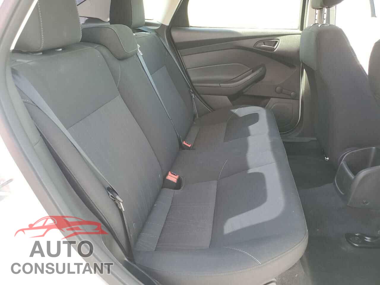FORD FOCUS 2016 - 1FADP3E21GL254632