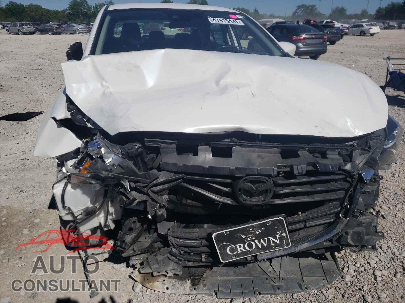 MAZDA 3 2017 - 3MZBN1V79HM123792