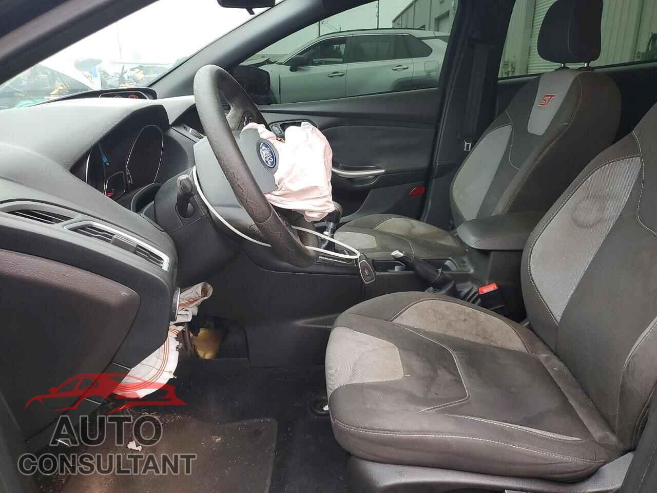 FORD FOCUS 2016 - 1FADP3L90GL355581