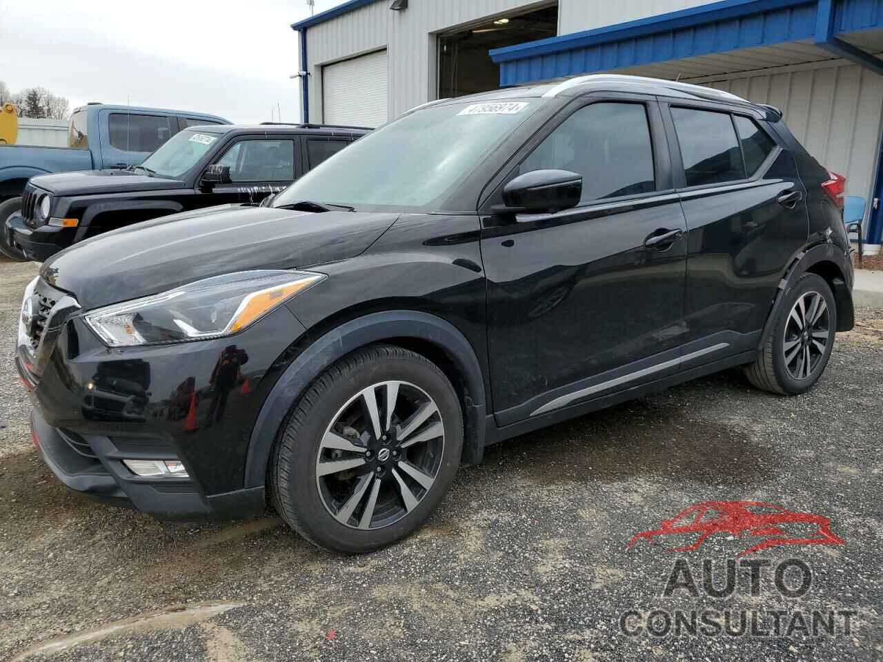 NISSAN KICKS 2018 - 3N1CP5CU7JL515721