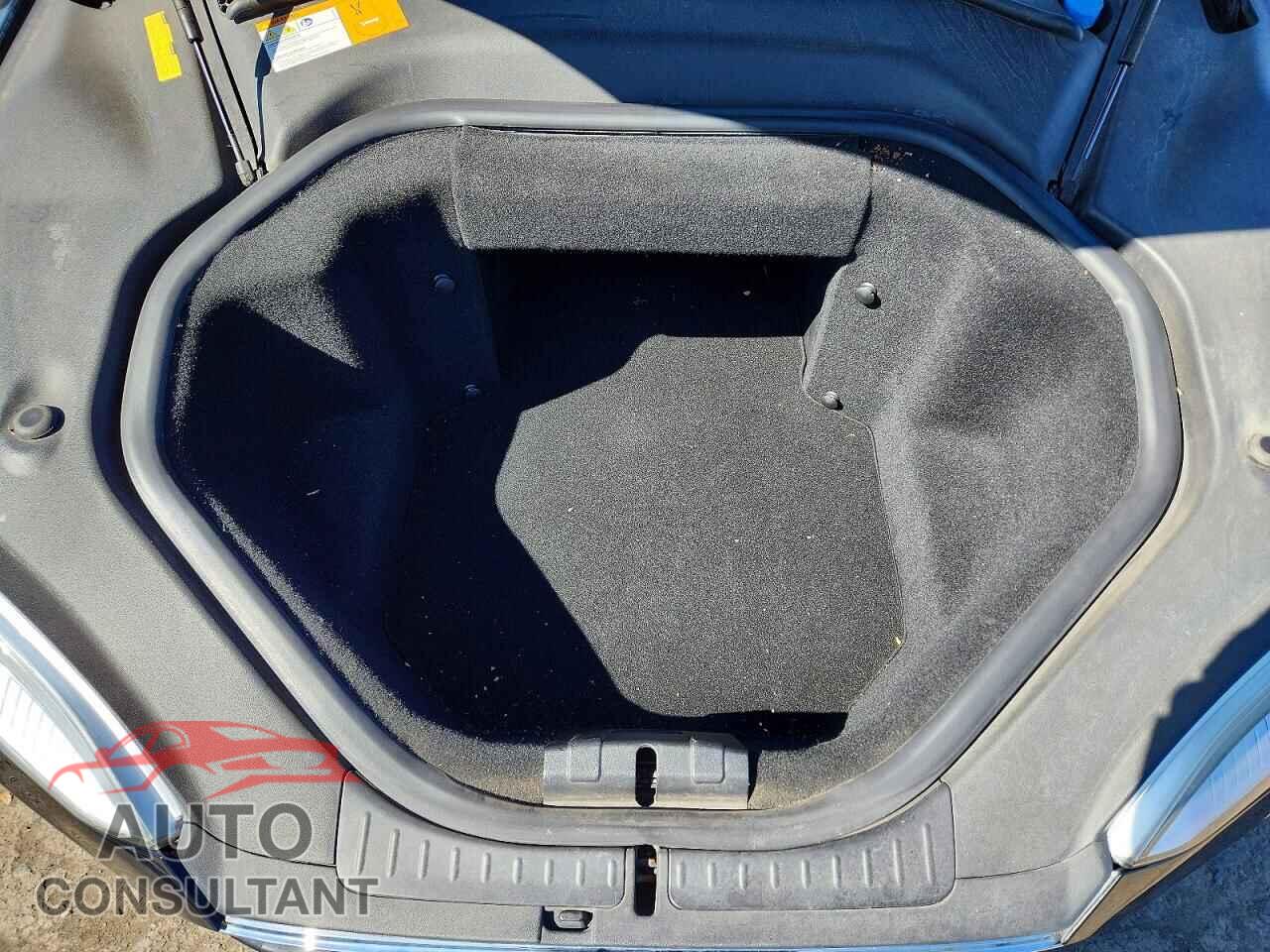 TESLA MODEL S 2013 - 5YJSA1CG0DFP17672