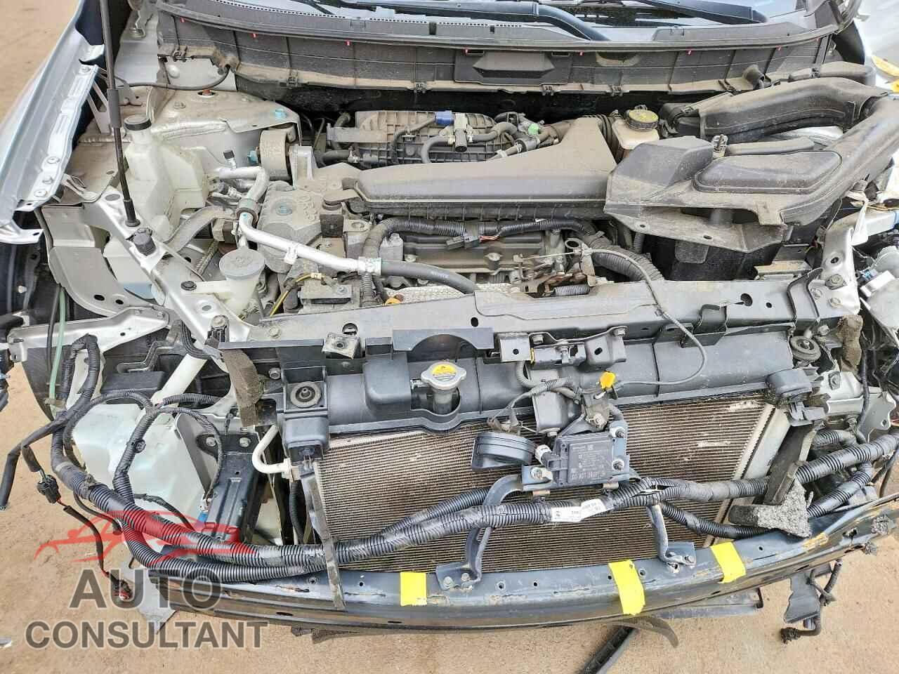 NISSAN ROGUE 2017 - KNMAT2MVXHP602257