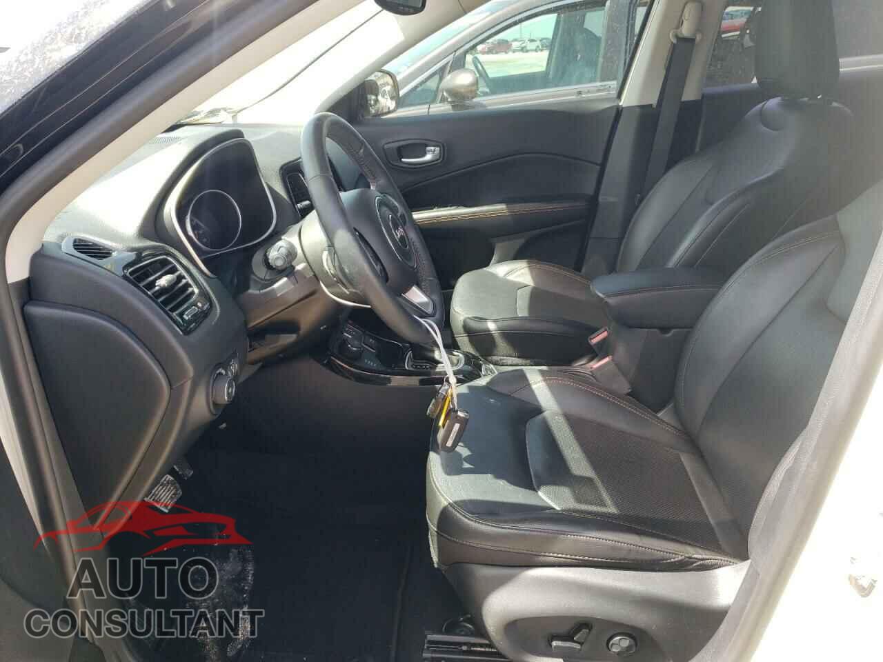 JEEP COMPASS 2018 - 3C4NJDCB1JT234241