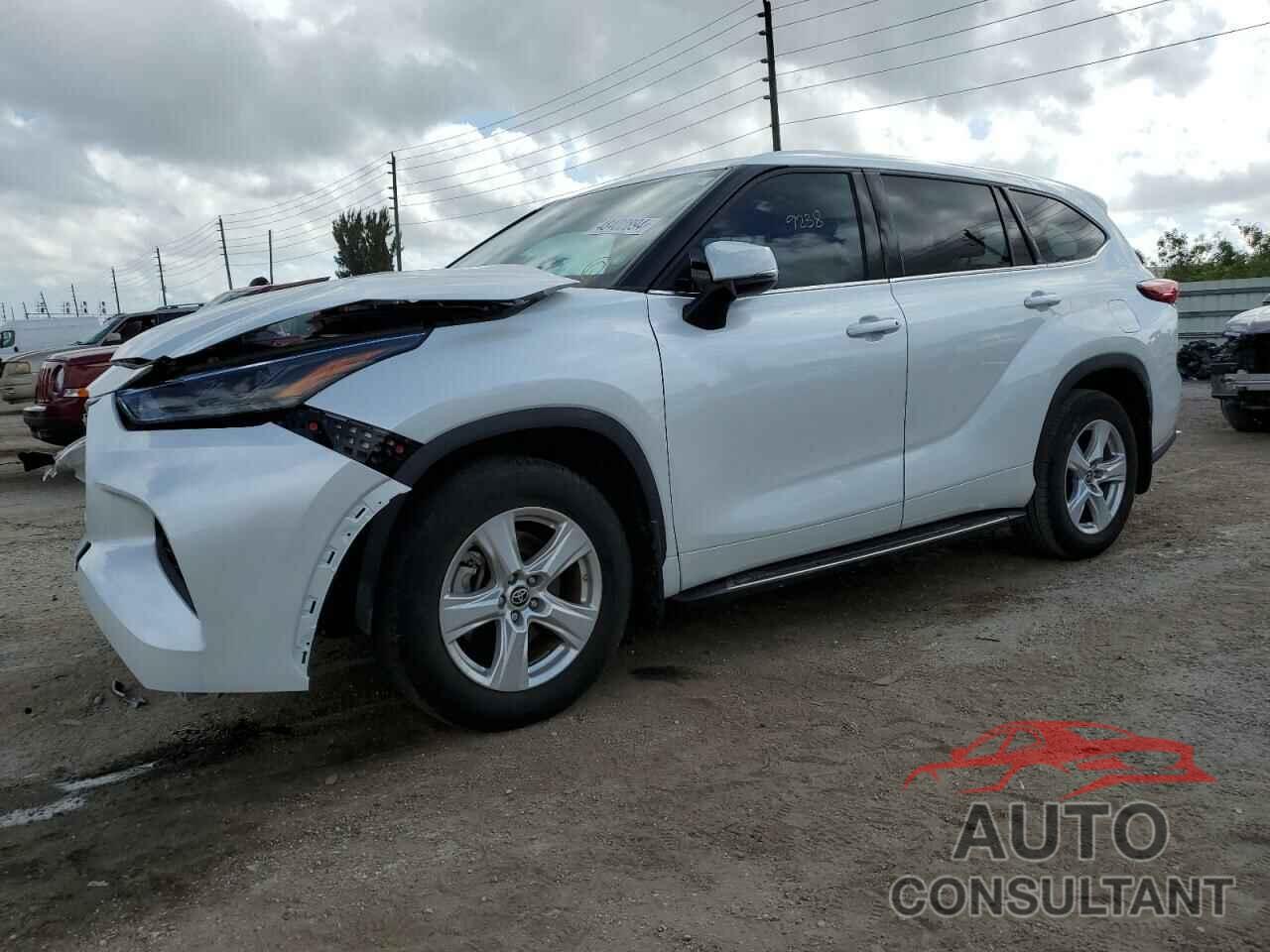 TOYOTA HIGHLANDER 2022 - 5TDCZRAH8NS546626