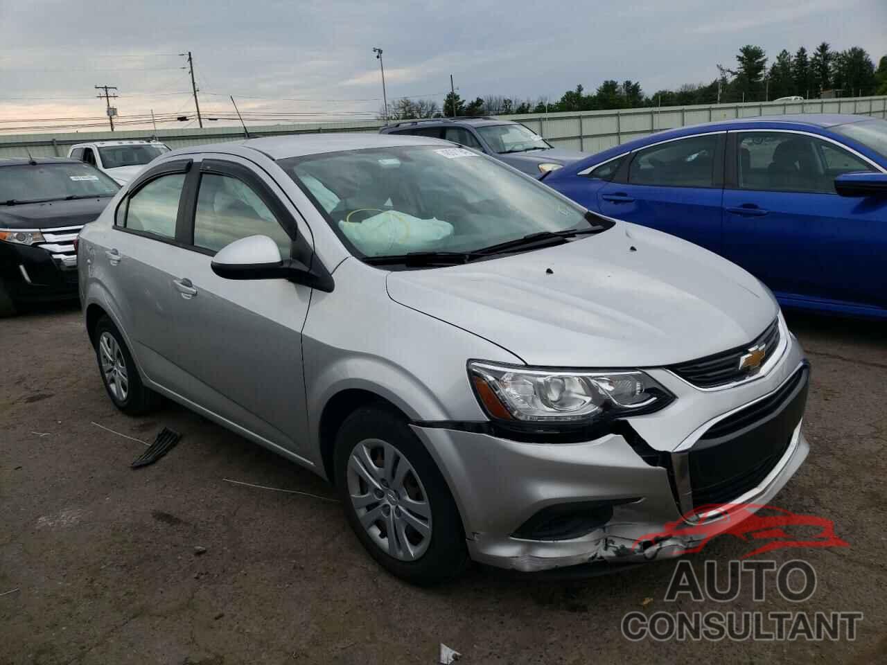 CHEVROLET SONIC 2017 - 1G1JB5SGXH4161247