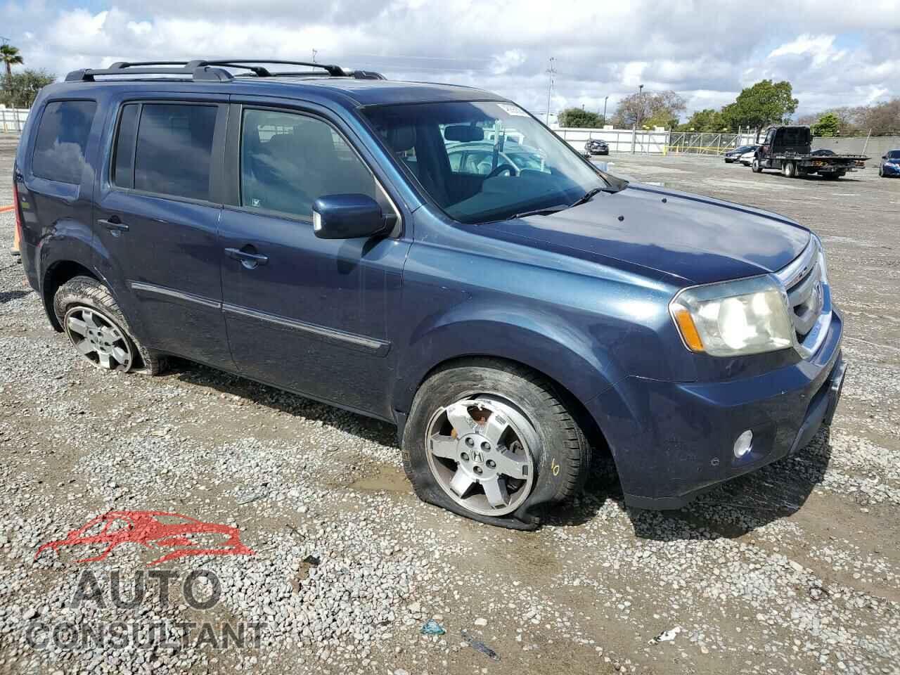 HONDA PILOT 2011 - 5FNYF4H95BB100952