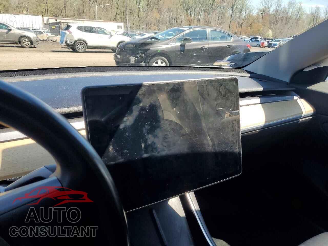 TESLA MODEL 3 2018 - 5YJ3E1EA5JF040423