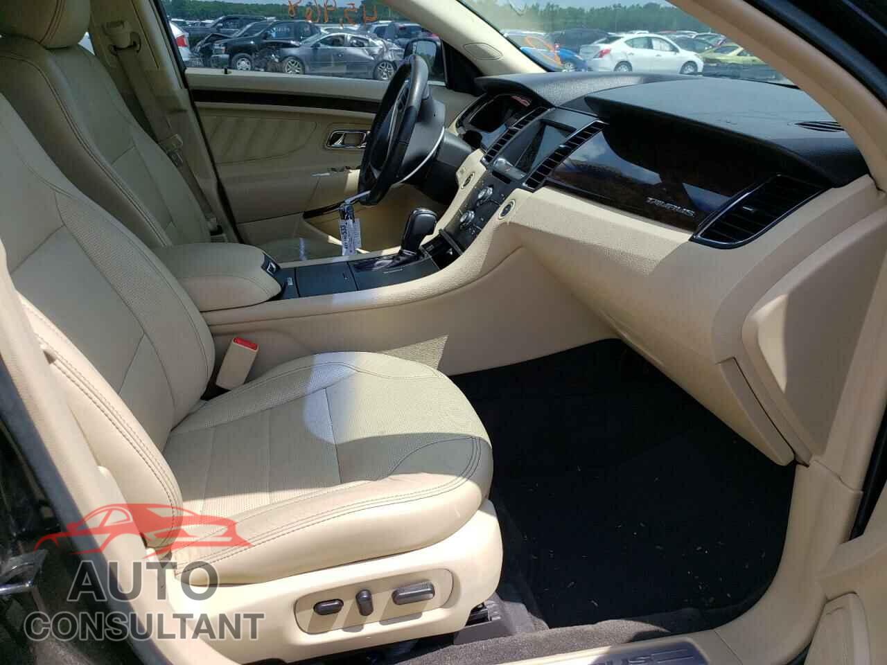 FORD TAURUS 2016 - 1FAHP2F82GG137634