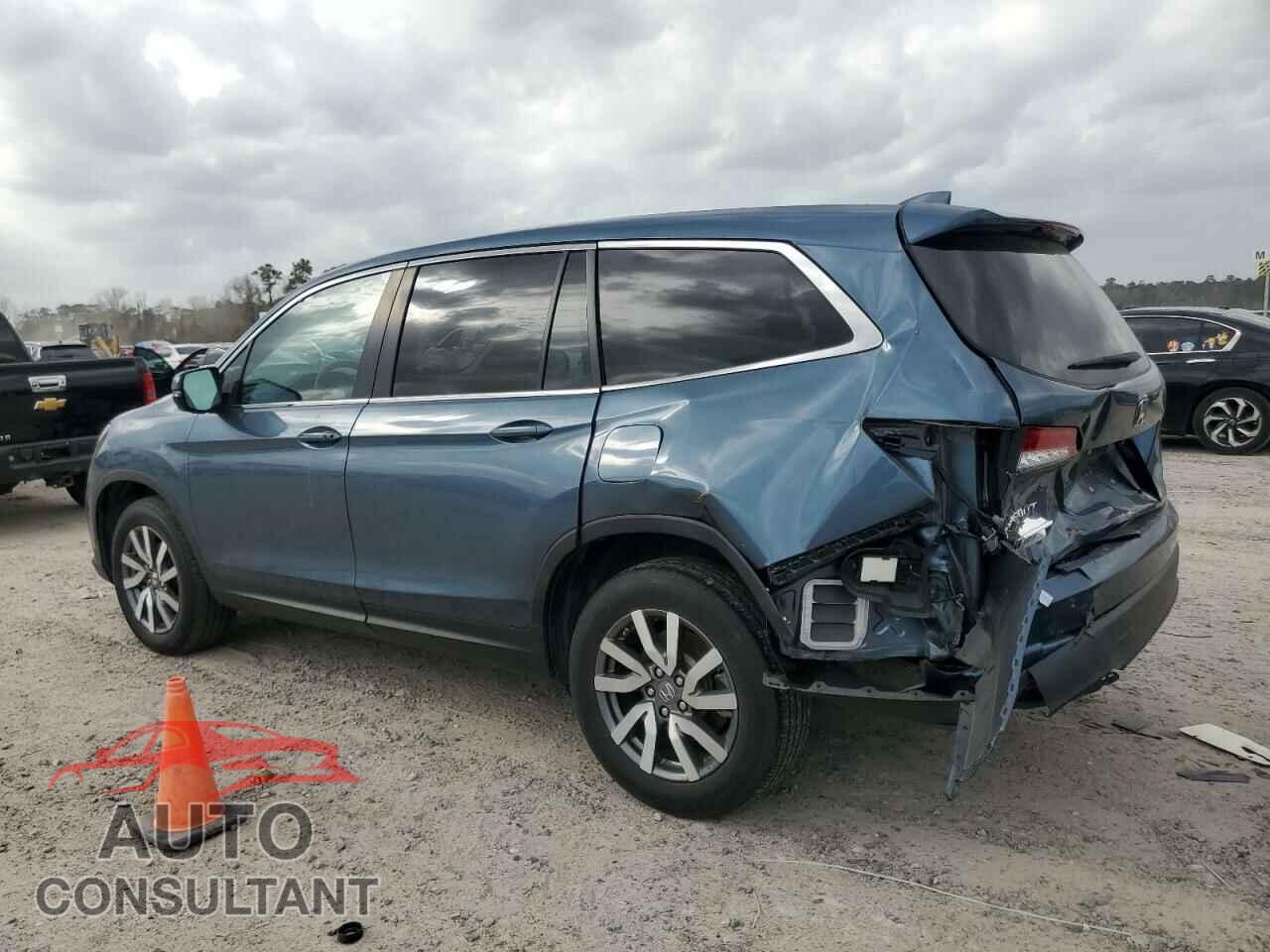 HONDA PILOT 2021 - 5FNYF5H33MB047382