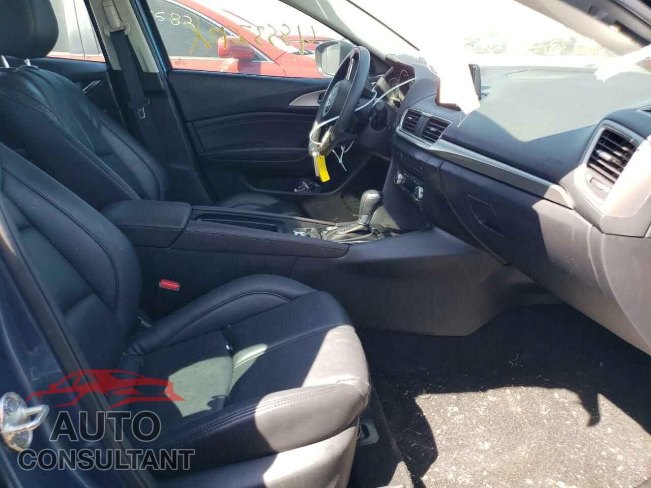 MAZDA 3 2018 - 3MZBN1V36JM189171