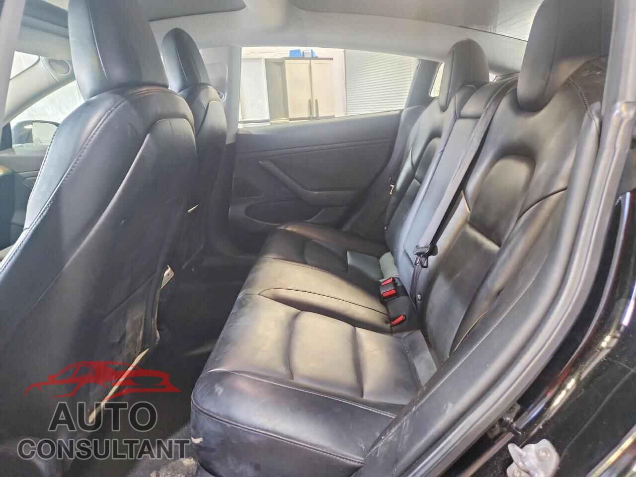 TESLA MODEL 3 2018 - 5YJ3E1EA2JF044302