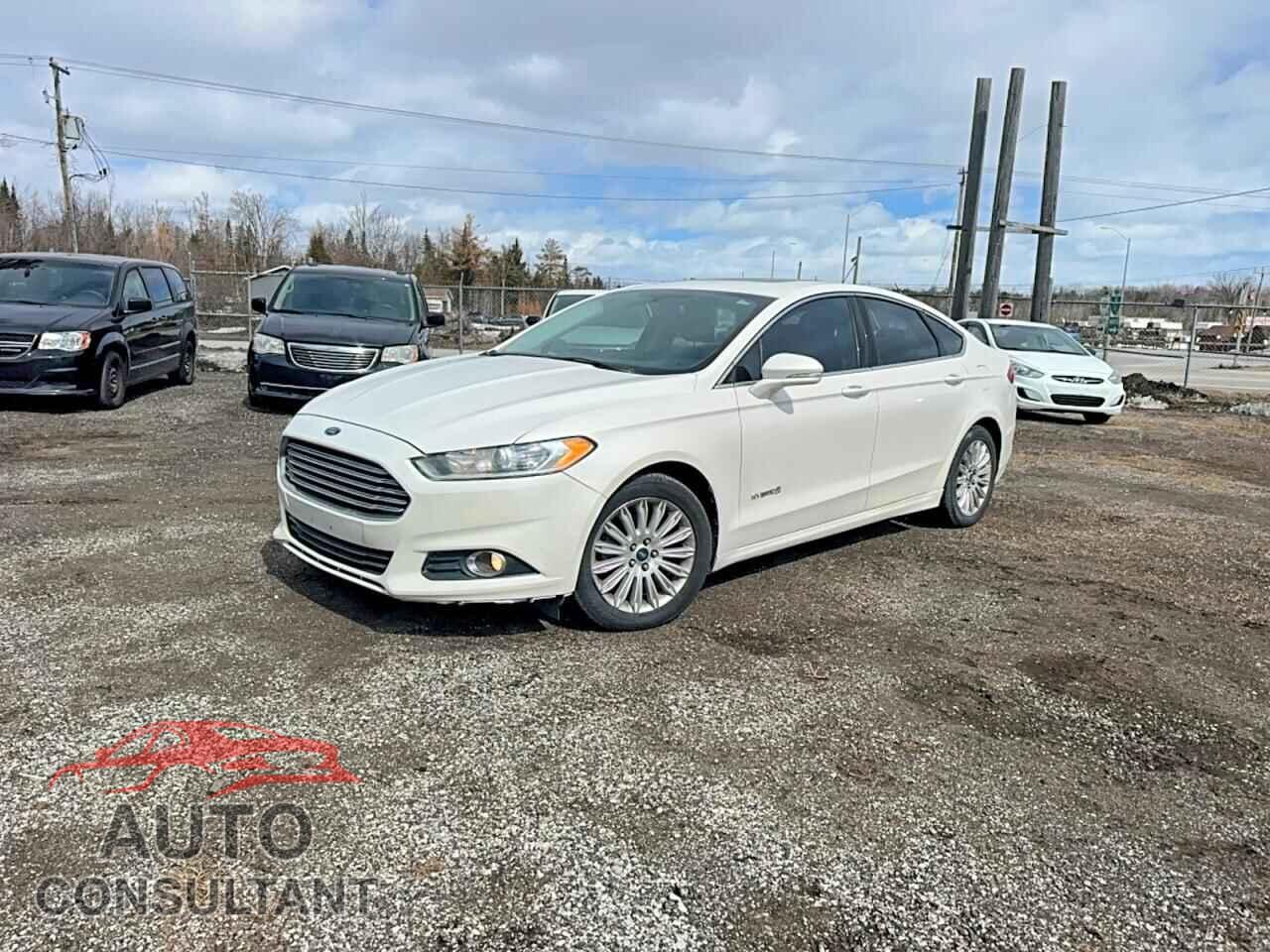FORD FUSION 2013 - 3FA6P0LU8DR352985