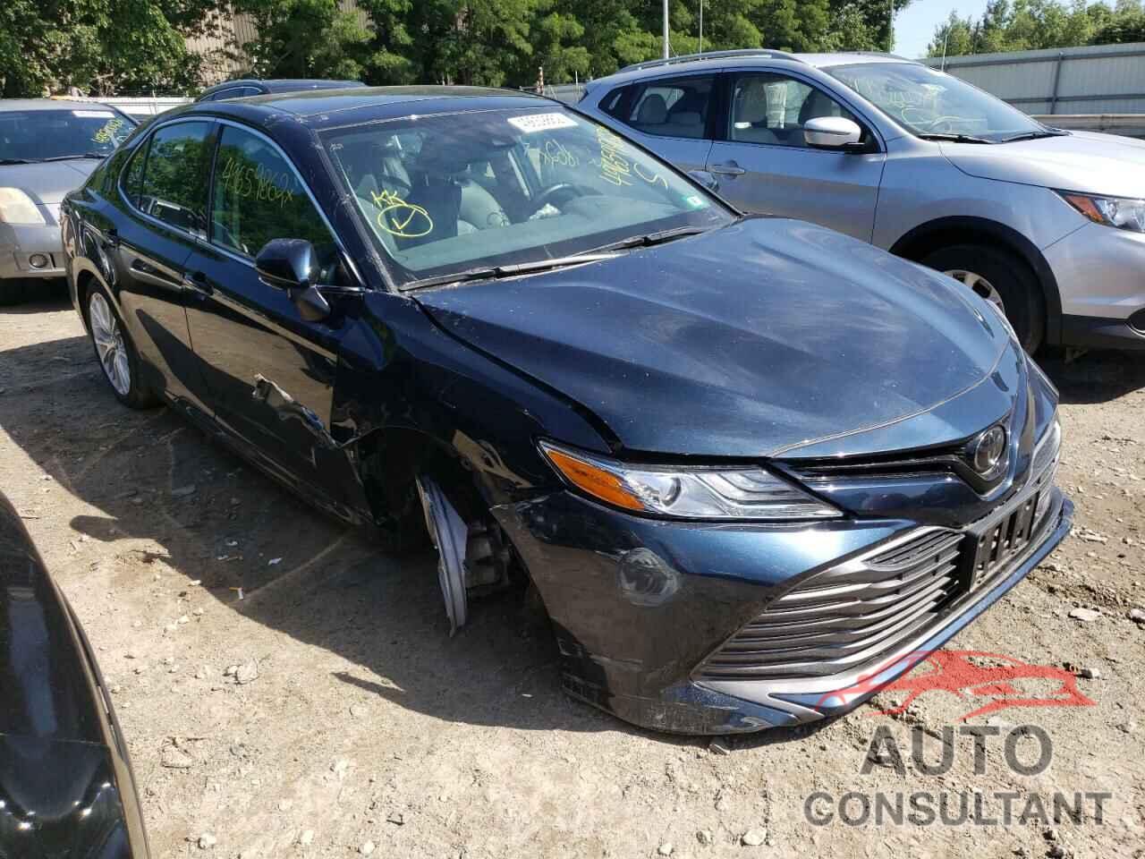 TOYOTA CAMRY 2019 - 4T1B11HK8KU699757