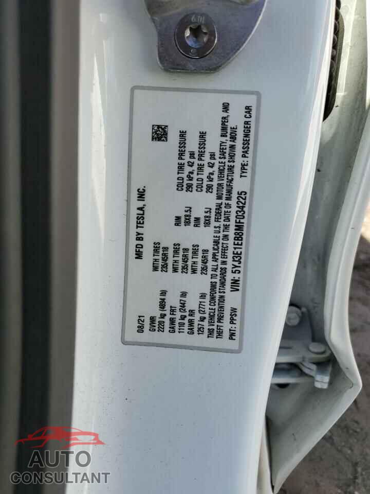 TESLA MODEL 3 2021 - 5YJ3E1EB8MF034225