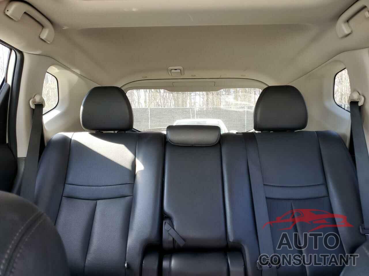NISSAN ROGUE 2016 - 5N1AT2MV9GC851764