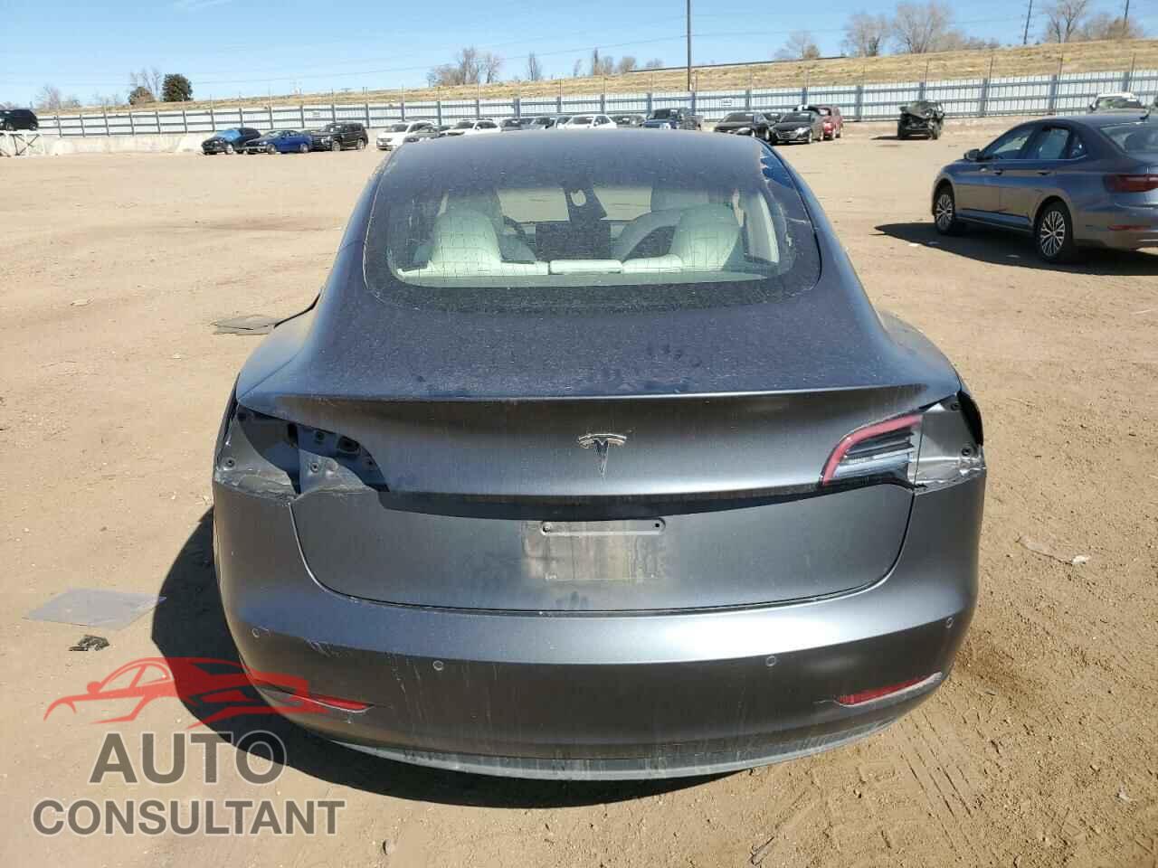 TESLA MODEL 3 2019 - 5YJ3E1EB7KF421376