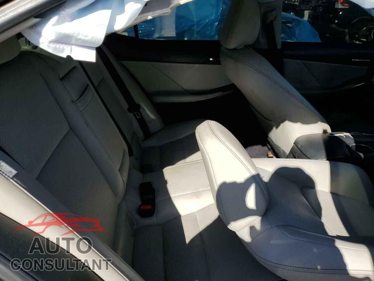 LEXUS IS 2014 - JTHCF1D27E5003113