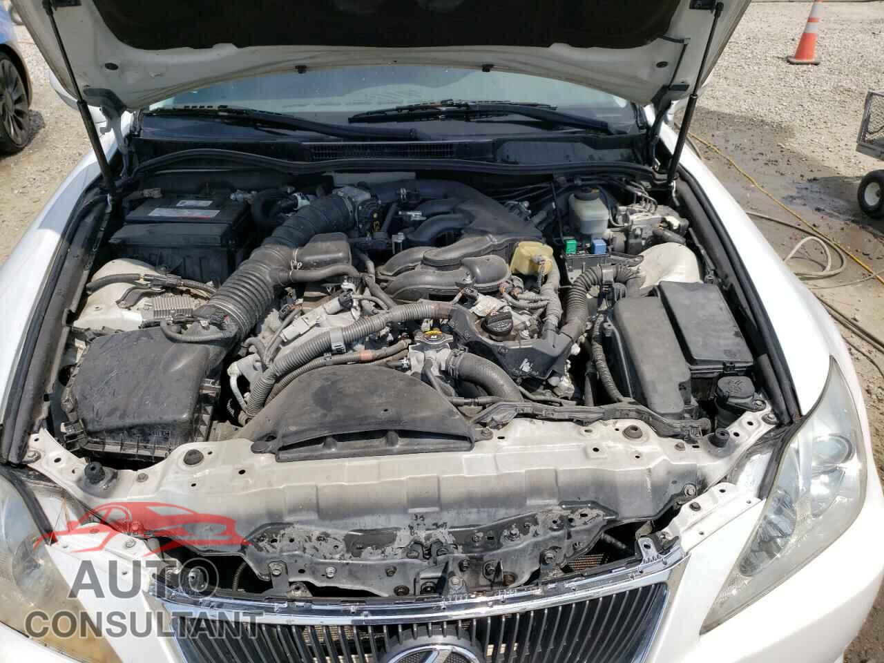 LEXUS IS 2008 - JTHBK262082081605