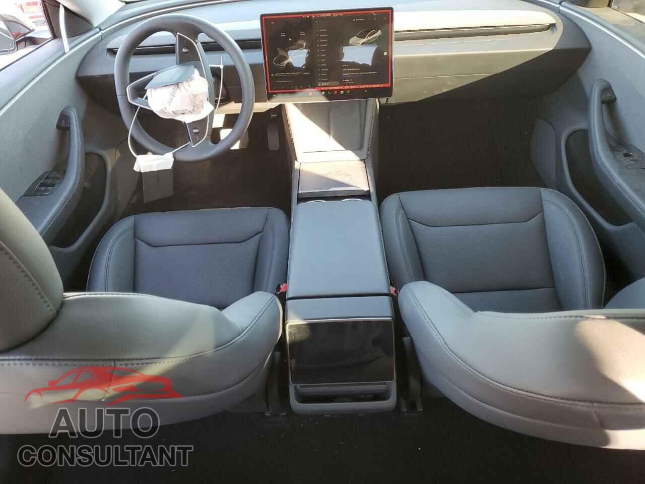 TESLA MODEL 3 2024 - 5YJ3E1EA2RF864438