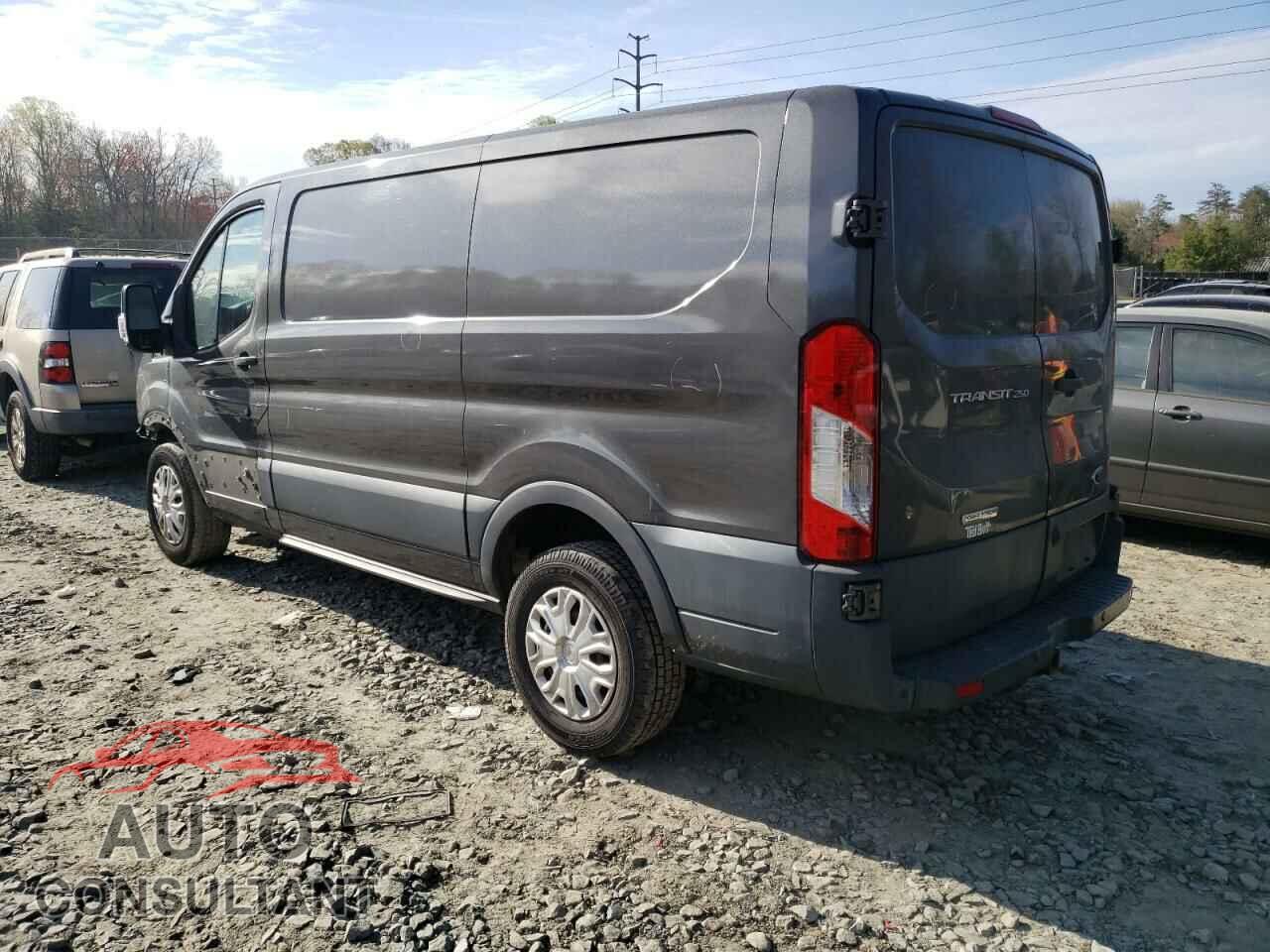 FORD TRANSIT 2017 - 1FTYR1YV8HKA00942