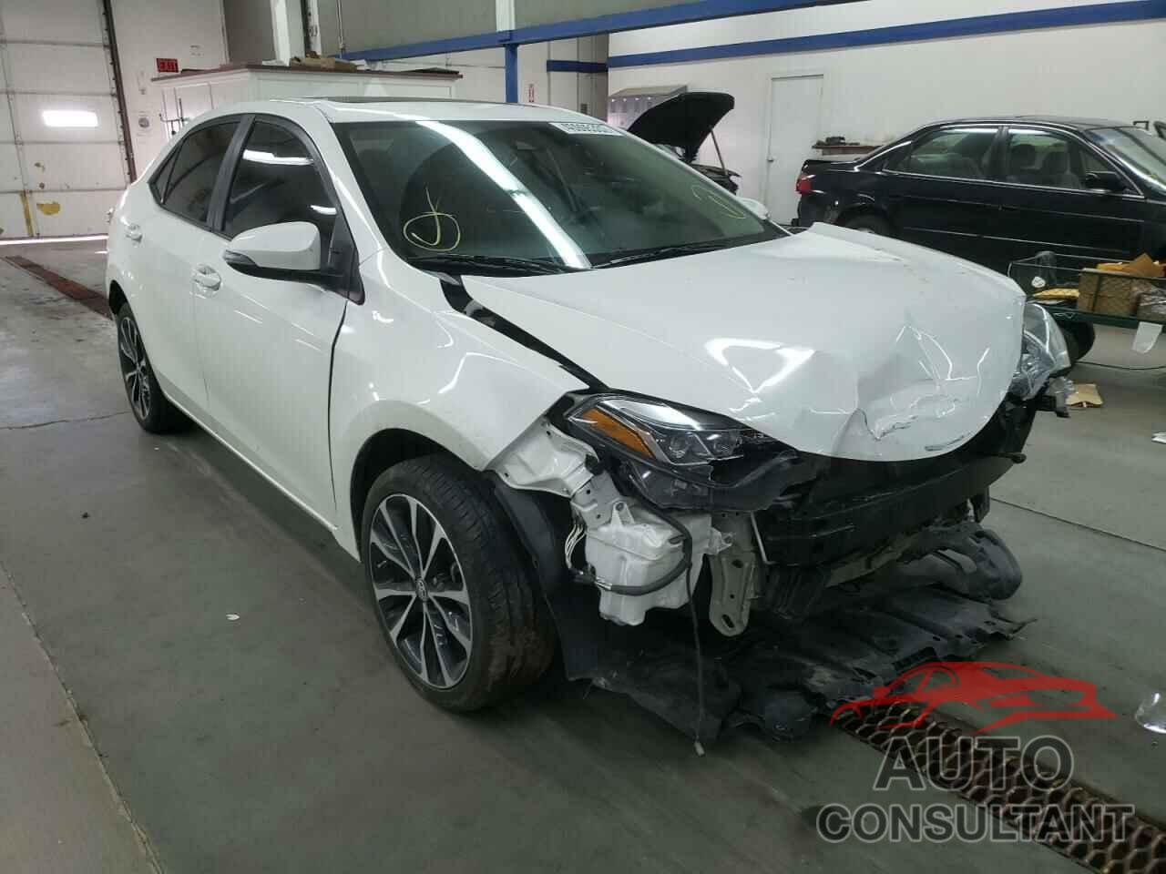TOYOTA COROLLA 2018 - 5YFBURHE5JP791800
