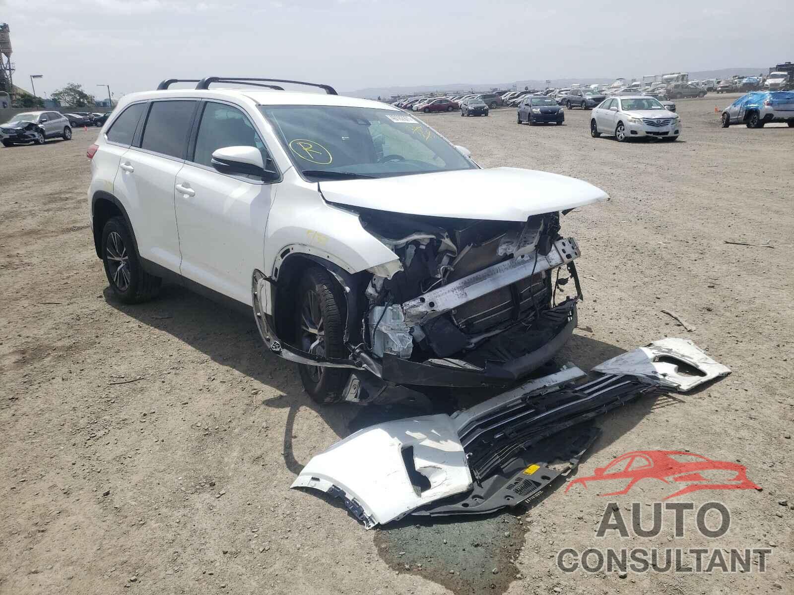 TOYOTA HIGHLANDER 2019 - 5TDZARFHXKS049521