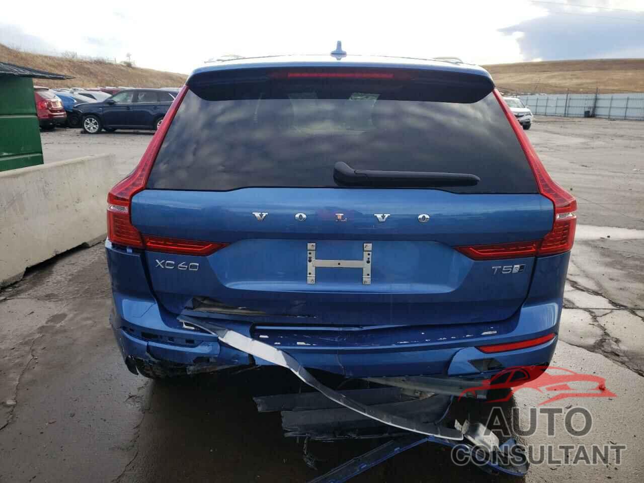 VOLVO XC60 2018 - LYV102RM9JB068601