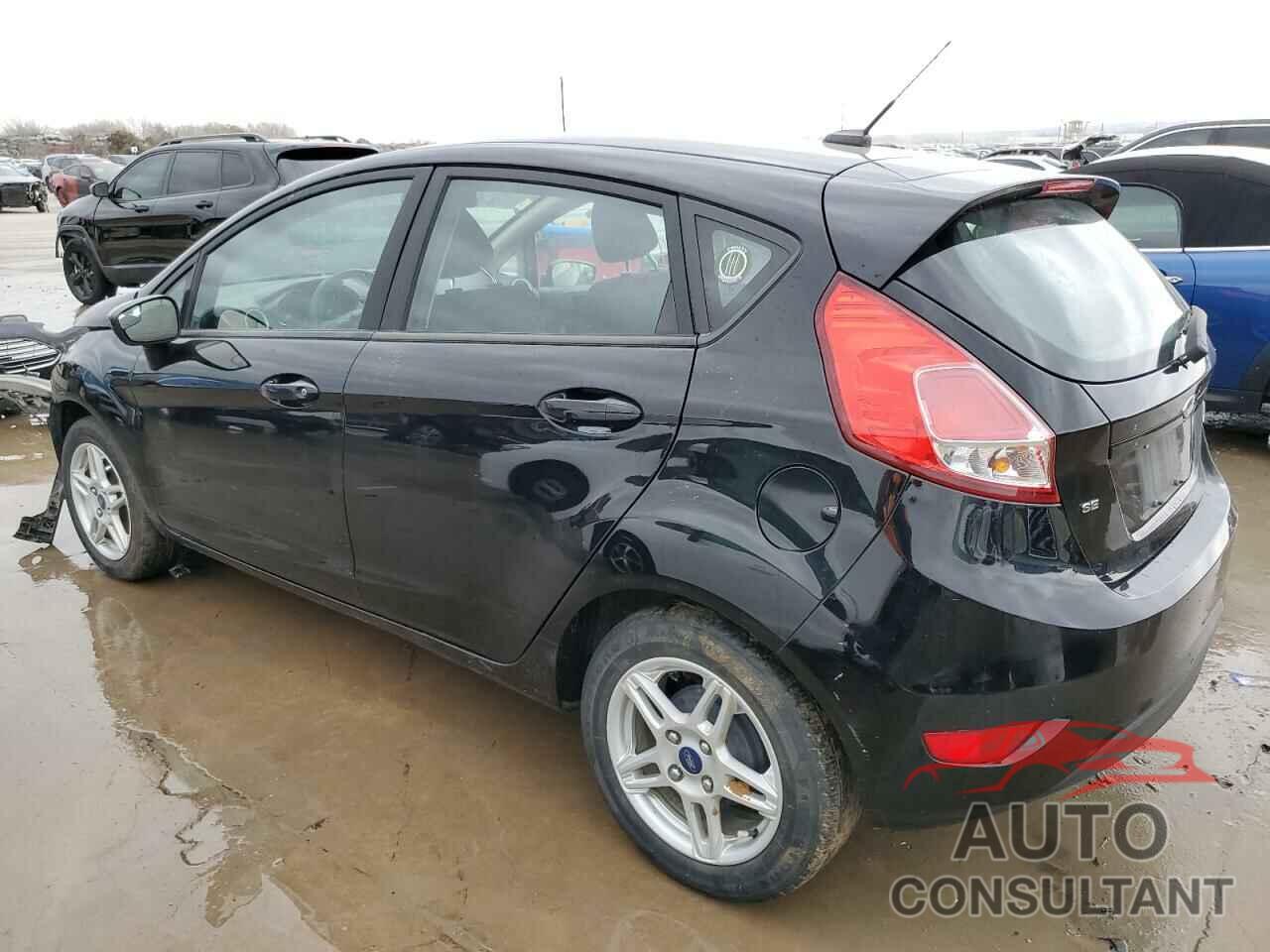 FORD FIESTA 2018 - 3FADP4EJ4JM122399