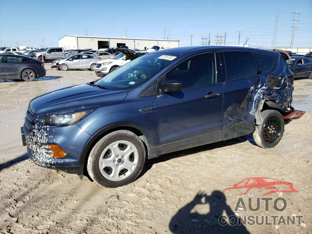 FORD ESCAPE 2018 - 1FMCU0F74JUA22594