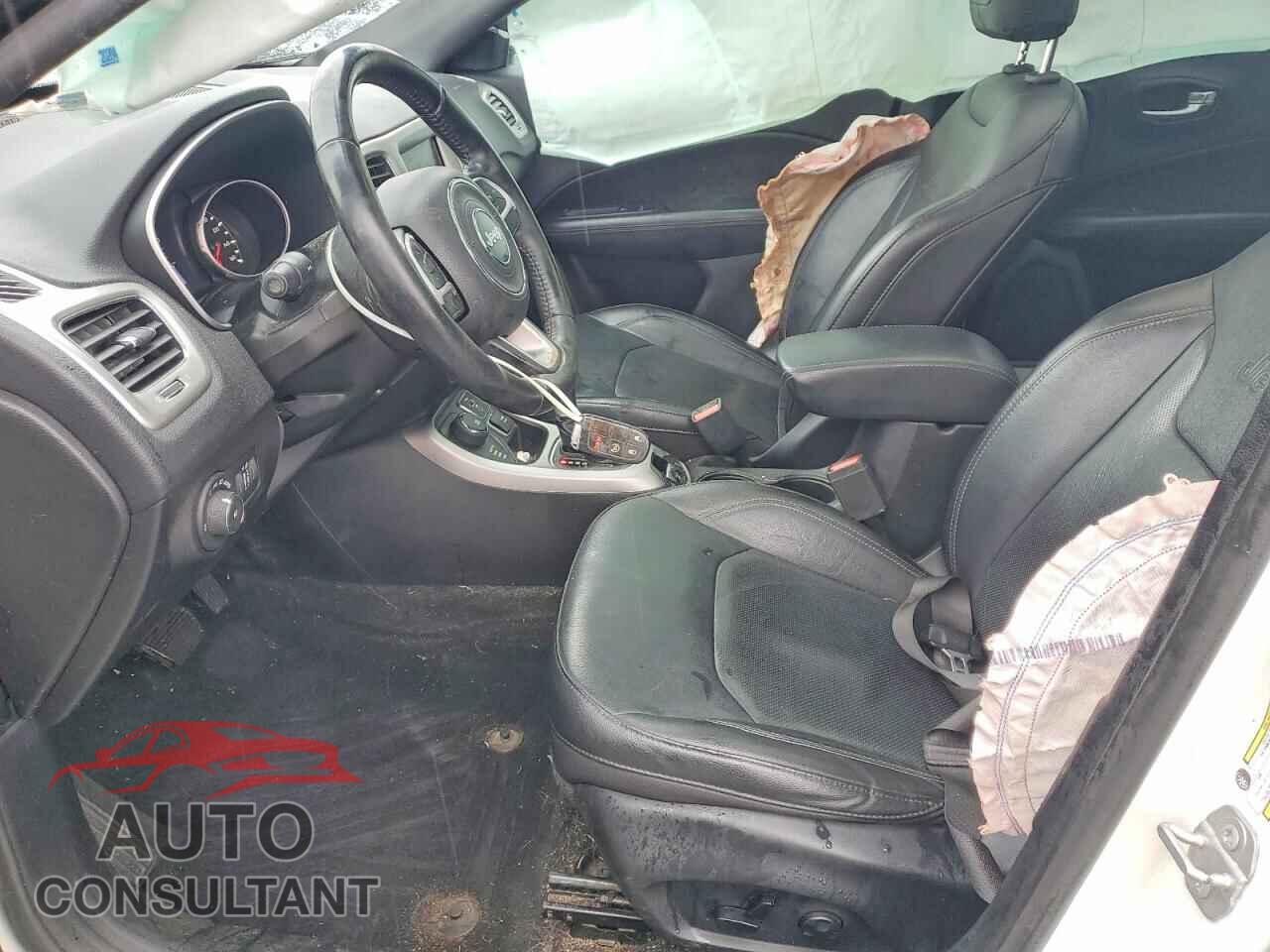 JEEP COMPASS 2020 - 3C4NJDCB2LT137889