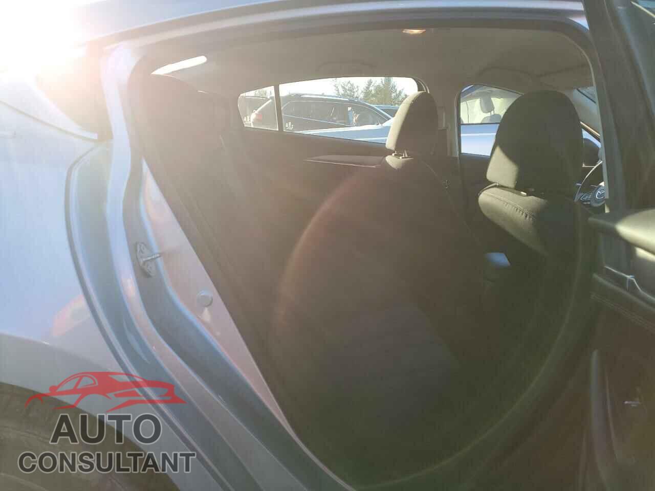 MAZDA 6 2018 - JM1GL1UM7J1311980