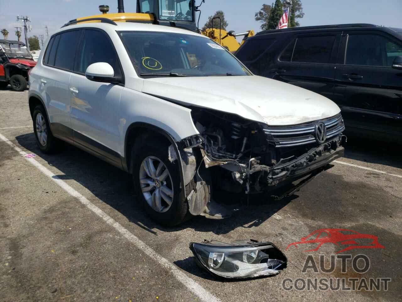 VOLKSWAGEN TIGUAN 2016 - WVGAV7AX3GW545378