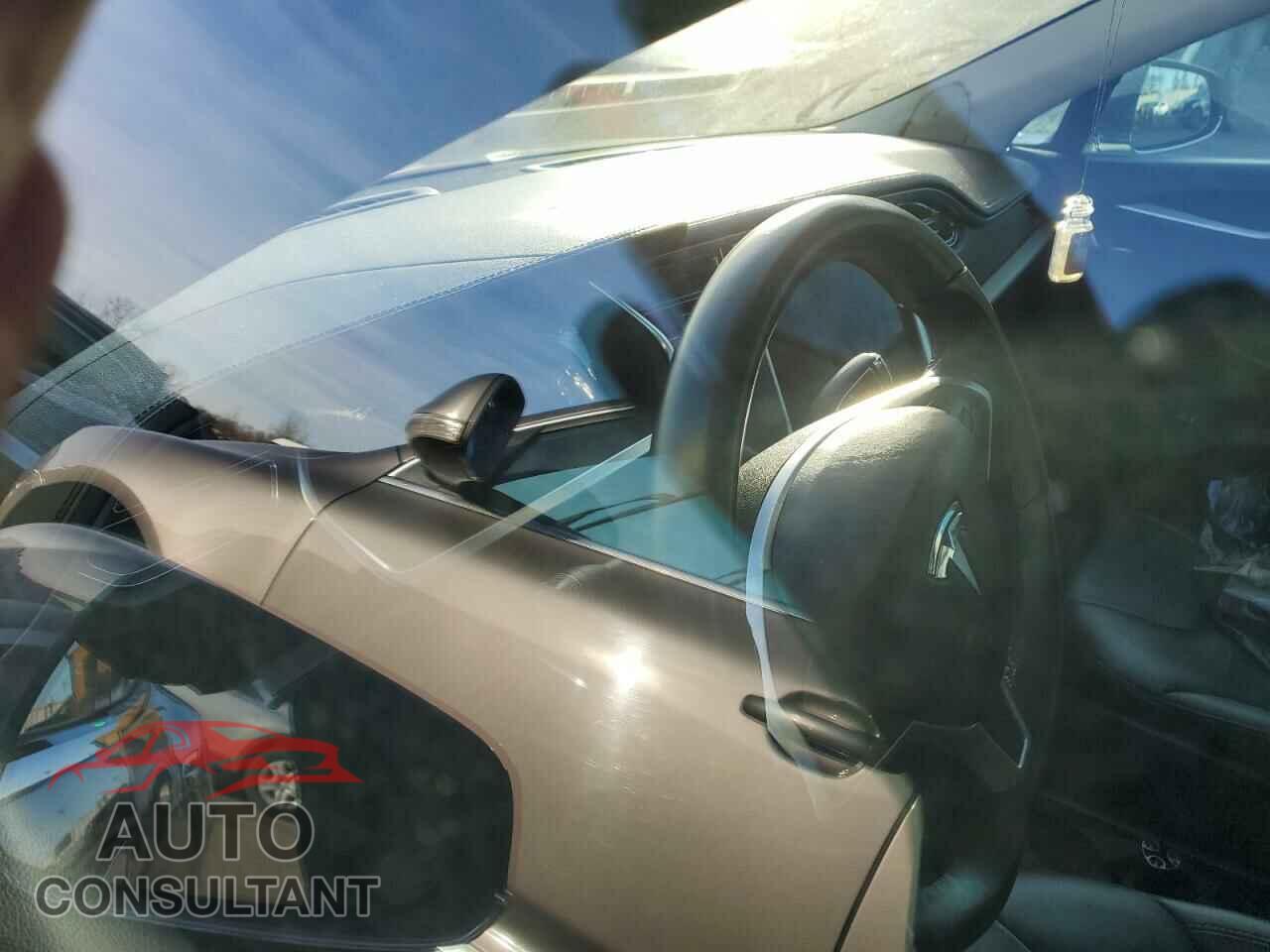 TESLA MODEL S 2013 - 5YJSA1CNXDFP03440