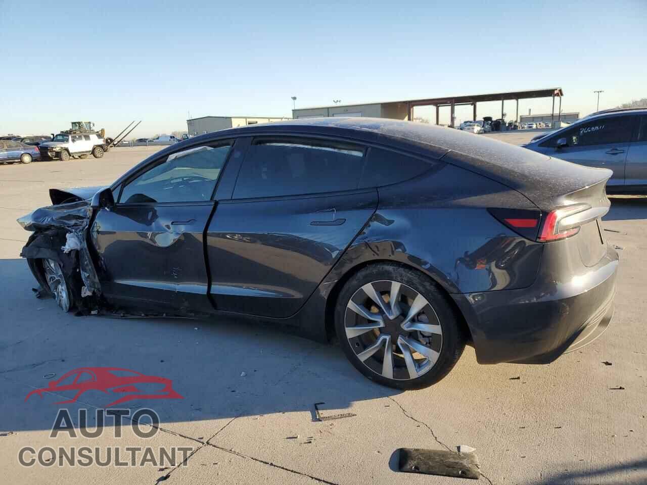 TESLA MODEL 3 2024 - 5YJ3E1EA3RF767376