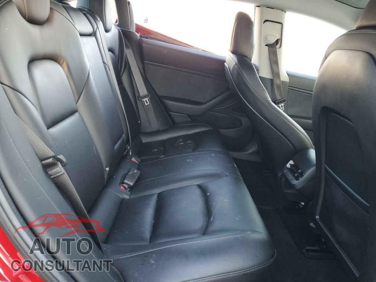 TESLA MODEL 3 2018 - 5YJ3E1EA5JF016879