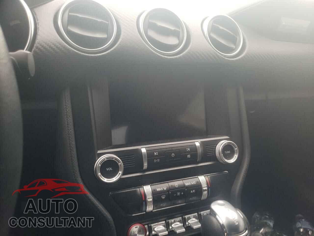 FORD MUSTANG 2021 - 1FA6P8TH3M5117737