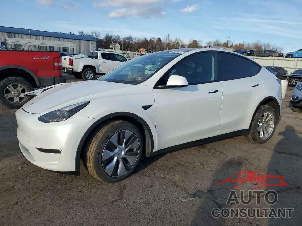TESLA MODEL Y 2023 - 7SAYGDEE6PF675599