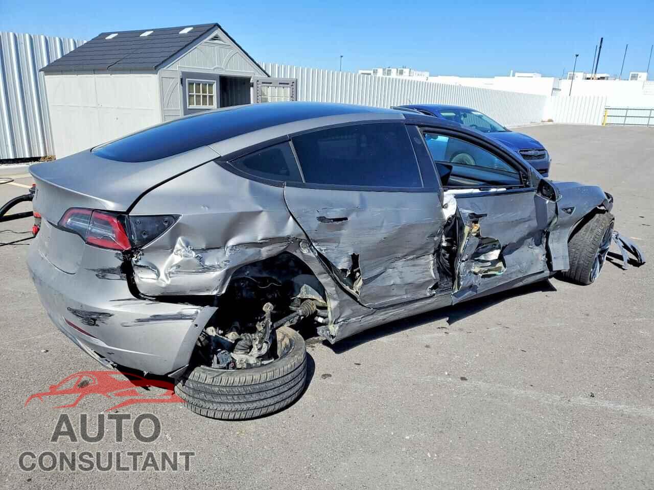 TESLA MODEL 3 2018 - 5YJ3E1EB5JF070689