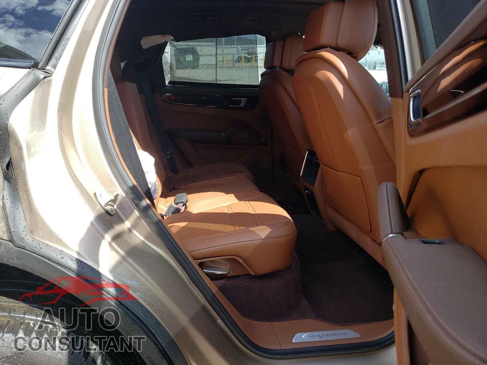 PORSCHE CAYENNE 2019 - WP1AB2AY8KDA62366