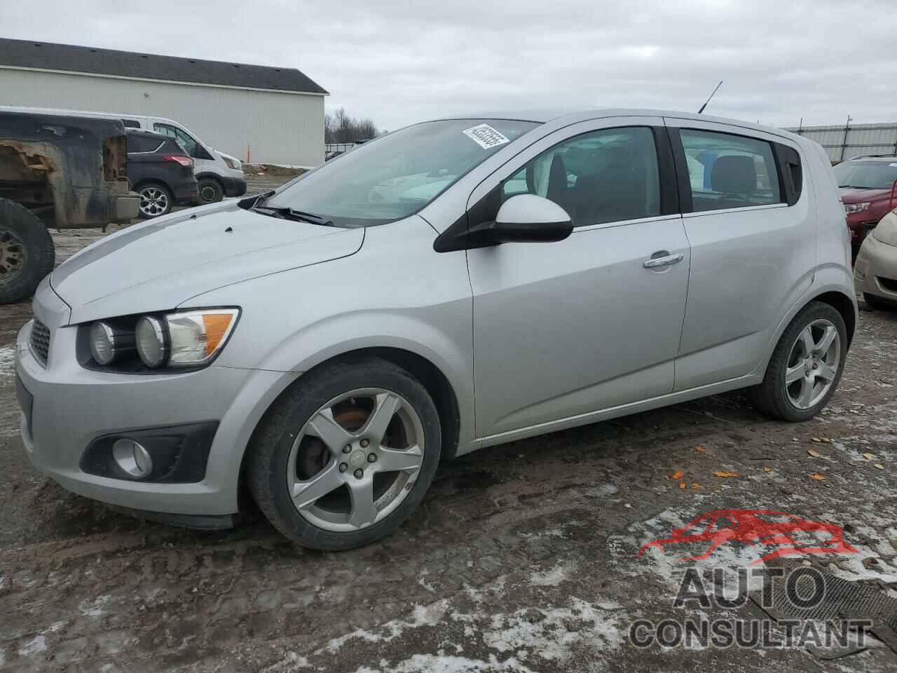 CHEVROLET SONIC 2013 - 1G1JE6SH0D4126362