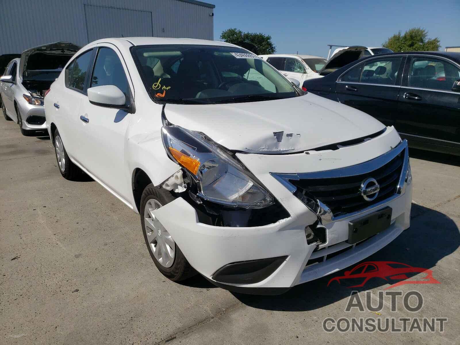 NISSAN VERSA 2019 - 3N1CN7AP5KL874209