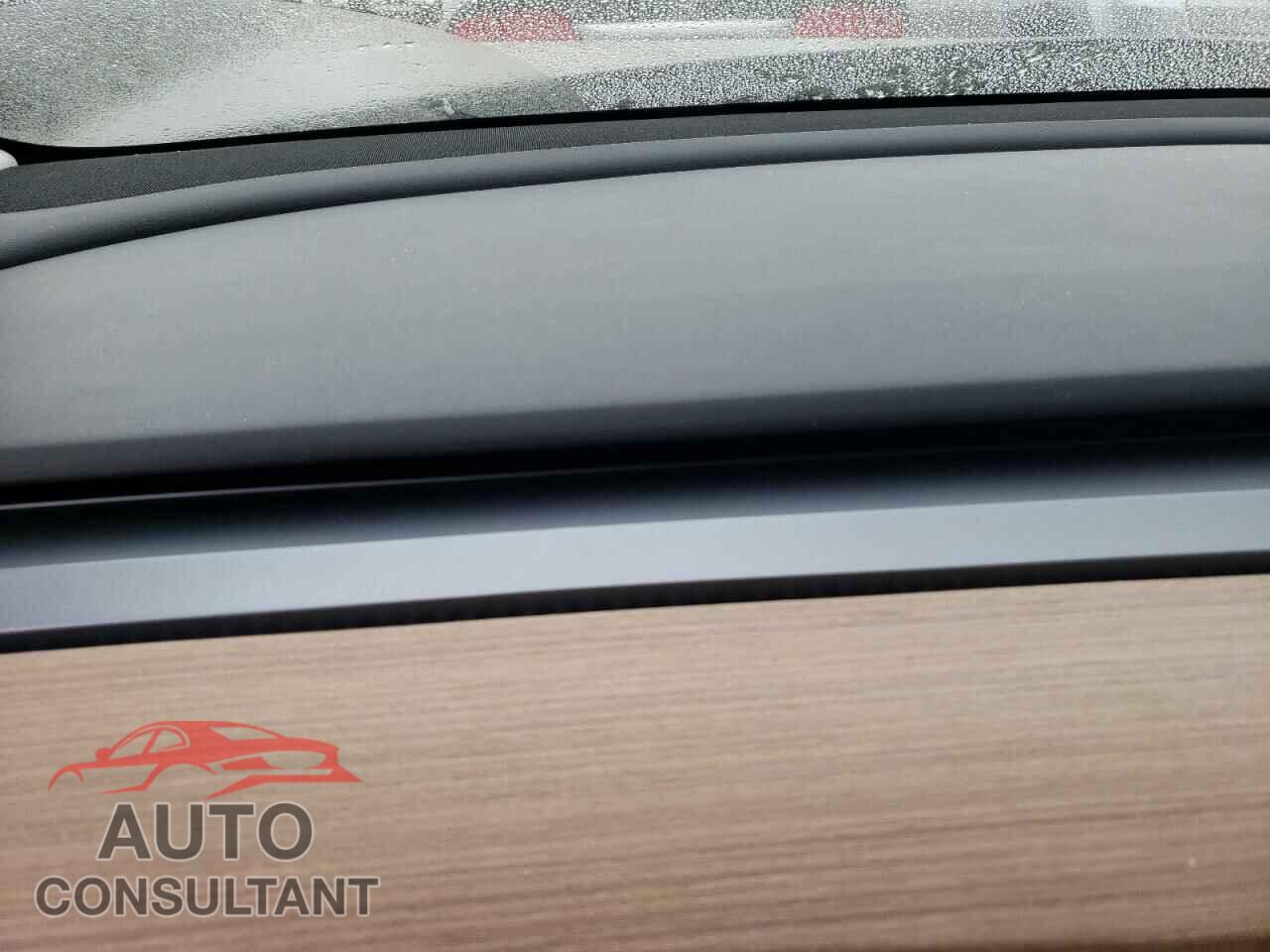 TESLA MODEL 3 2018 - 5YJ3E1EB6JF086898