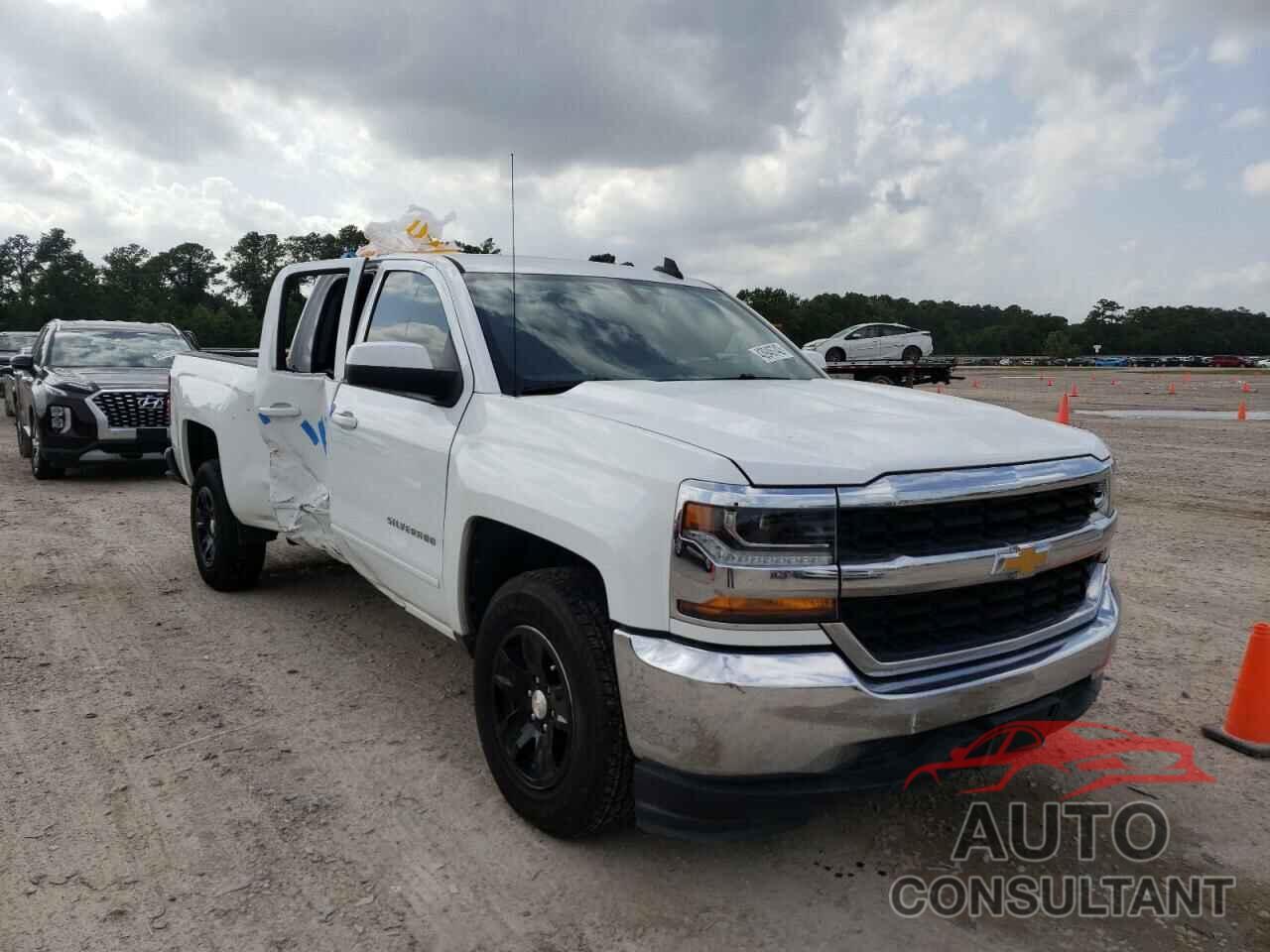 CHEVROLET SILVERADO 2018 - 1GCRCREC4JZ156173
