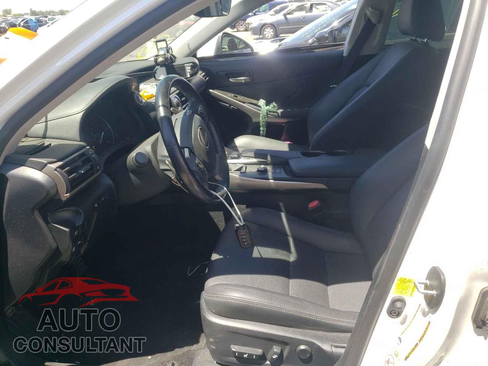 LEXUS IS 2017 - JTHBA1D25H5042779