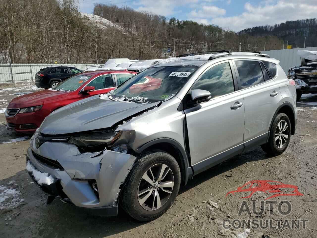 TOYOTA RAV4 2018 - JTMRFREV8JJ220450