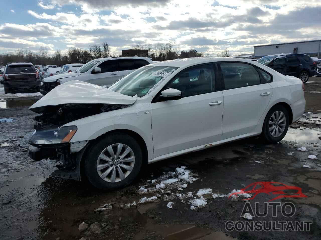 VOLKSWAGEN PASSAT 2015 - 1VWAT7A31FC037141