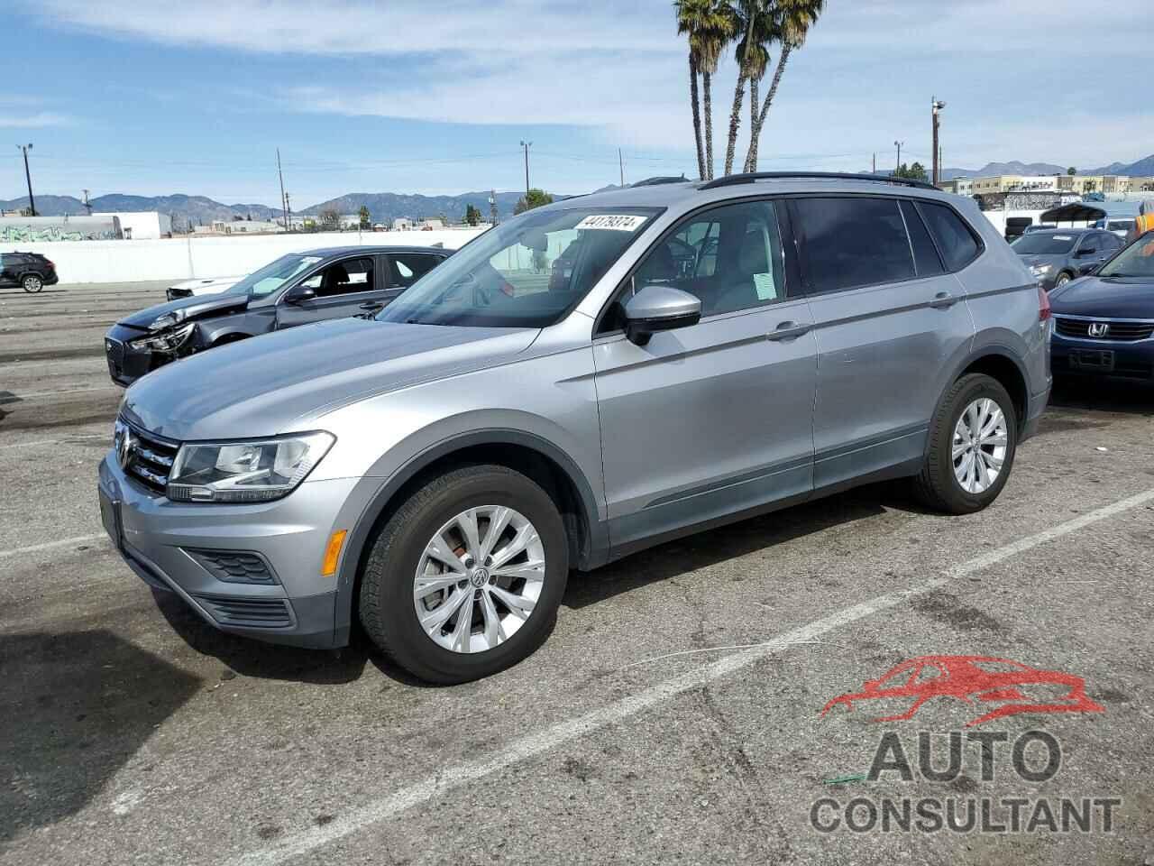 VOLKSWAGEN TIGUAN 2019 - 3VV1B7AX8KM190893