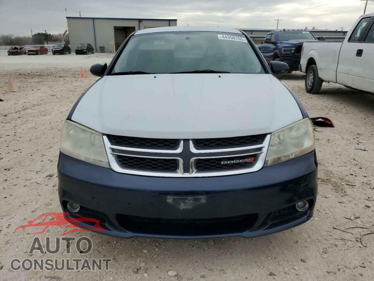 DODGE AVENGER 2013 - 1C3CDZCB5DN684057